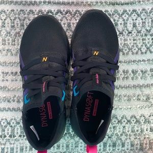 New Balance Beaya Sneakers